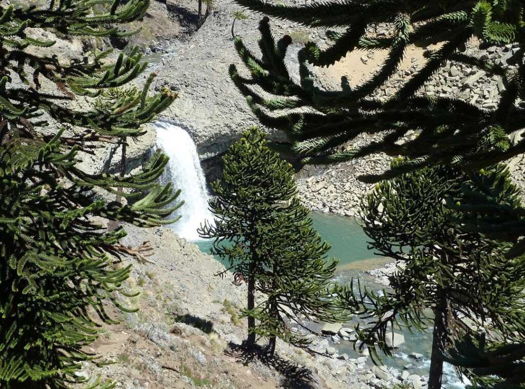hidden waterfalls visit